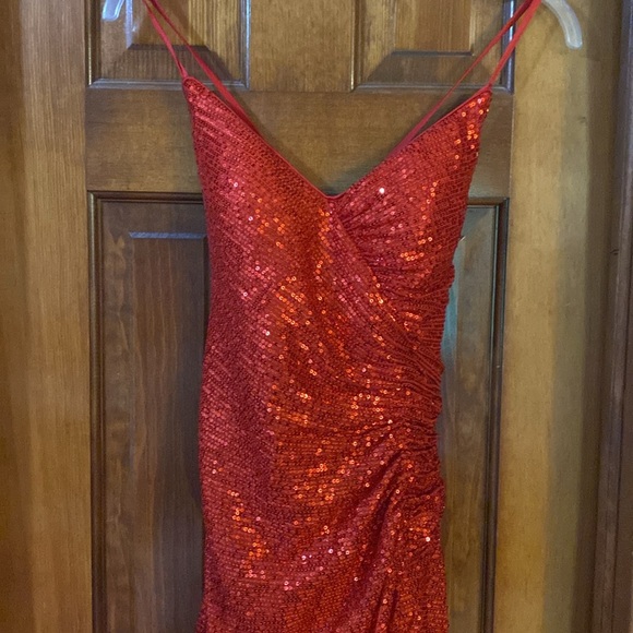 Red sequin prom dress with side split - Picture 2 of 6